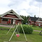Semesterbostad Village Kuukiuru *