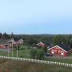 Village Kuukiuru Semesterbostad Vuostimo