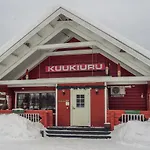 Village Kuukiuru Semesterbostad