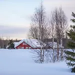 Village Kuukiuru * Vuostimo