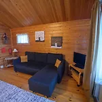 Village Kuukiuru Semesterbostad *