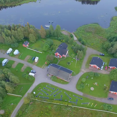 Village Kuukiuru Semesterbostad *