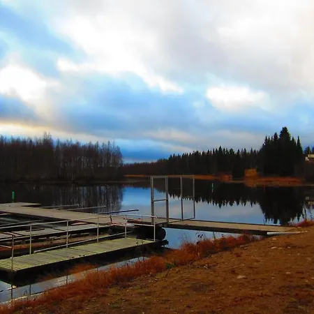 Village Kuukiuru * Vuostimo