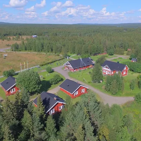 Village Kuukiuru Semesterbostad Vuostimo