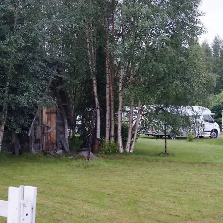 Village Kuukiuru * Vuostimo