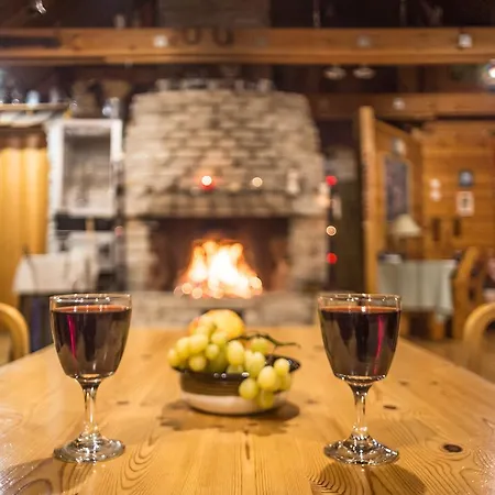 Semesterbostad Village Kuukiuru *