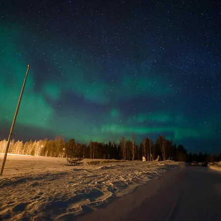Village Kuukiuru * Vuostimo