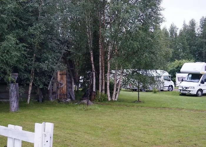 Village Kuukiuru * Vuostimo