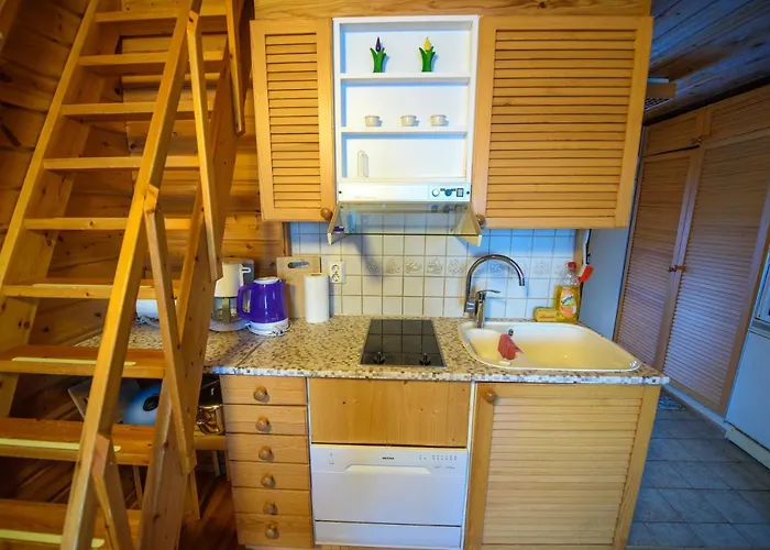 Village Kuukiuru Vuostimo